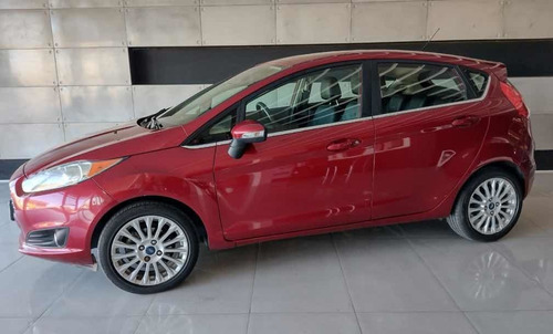 Imagen 1 de 7 de Ford Fiesta 1.6 Titanium