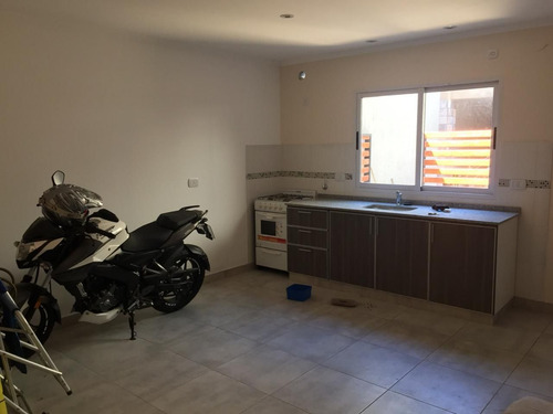 Imagen 7 de 15 de Departamento En Planta Baja 2 Amb. San Justo