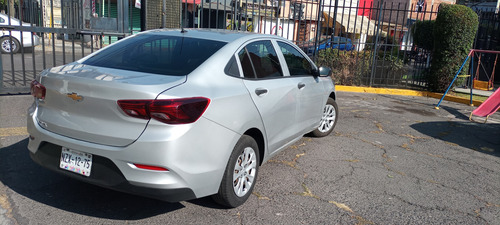 Chevrolet Onix 1.0t Ls Mt
