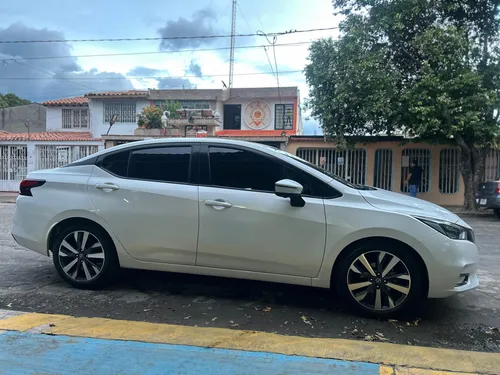 Nissan Versa 1.6 Exclusive