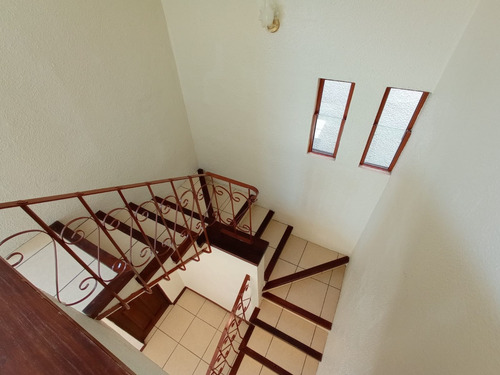 Imagen 11 de 30 de Vendo Hermosa Casa, Ubicada En Sector Preferencial De Alta Plusvalia Y Seguridad, Excelente Condiciones Rodeada De Naturaleza
