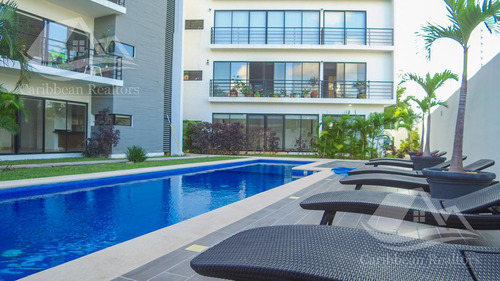 Departamento En Venta En  Cancún En Planta Baja Huayacan N-zrdm4662