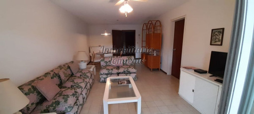 Imagen 2 de 18 de Venta Apartamento 2 Dormitorios Edificio Parquemar Bosque