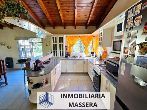 Venta: Casa - 3 Dormitorios 2 Baños - Patio - Zona Balneario - El Canal - Villa Carlos Paz