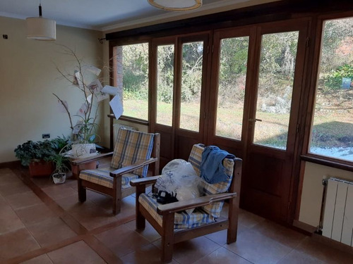Imagen 7 de 17 de Ideal Hostel/hosteria 5 Dorm Vista Al Lago Jardin