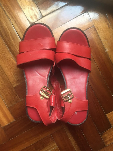 Sandalias Cuero Rojo Talle 39 Un Solo Uso Altas