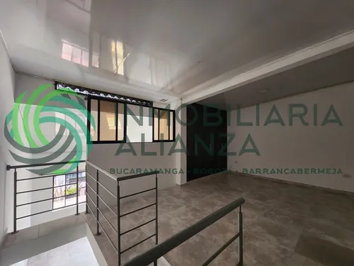 Apartamento En Arriendo En Junin Iv. Cod A13555