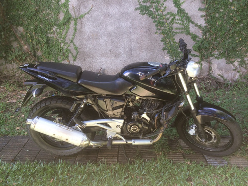 Bajaj Rouser 220f