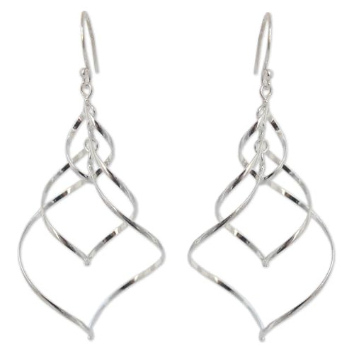 Novica .925 Pendientes Colgantes De Plata Esterlina, Chiang 