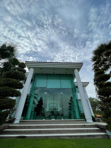 Casa En Lomas De Cocoyoc