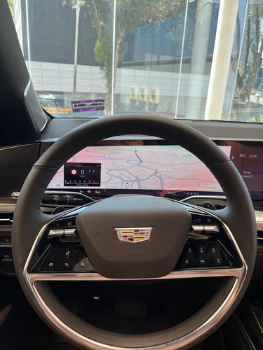 Cadillac Escalade 6.2 SUV Premium Luxury At