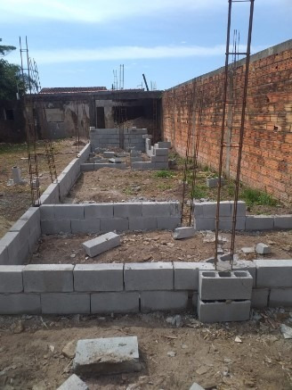 Imagem 6 de 11 de Terreno 10x26 Murado Com Construção Iniciada Em Itanhaém Sp