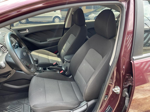 Imagen 13 de 15 de Kia Forte 2018 2.0 L Mt