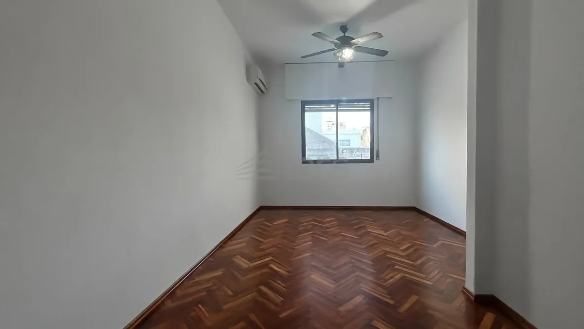 Apartamento En Alquiler / Centro - Inmobiliaria Lars · Foto 2