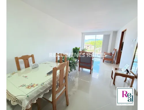 Vendo Hermoso Apartamento 4 Piso Con Ascensor.