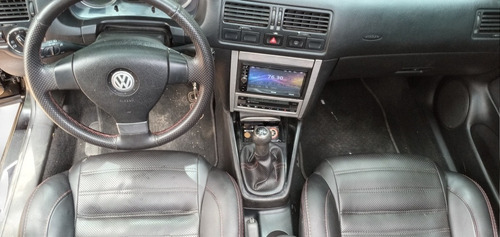 Imagem 4 de 6 de Volkswagen Golf 2011 2.0 Sportline Total Flex 5p