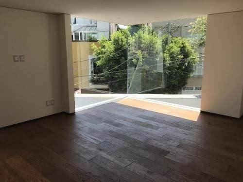 Imagen 1 de 14 de Hermosa Casa En San Angel Calle Cerrada Con Seguridad. Venta
