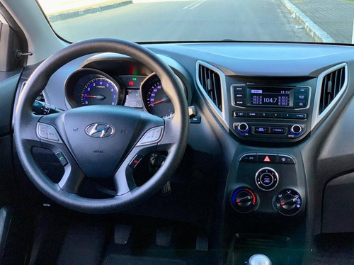 Imagem 13 de 15 de Hyundai Hb20 1.0 Unique 12v Flex 4p Manual