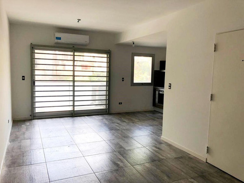 A Estrenar! 80 M² Con Balcón Y Patio. Soler Y Ravignani, Palermo Hollywood.