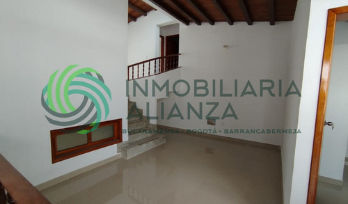Casa En Arriendo En Cabecera Del Llano. Cod A16991