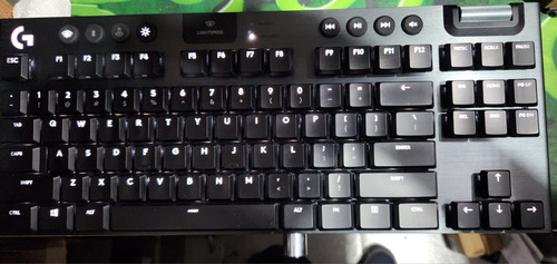 Teclado Mecanico Logitech G915 Tkl Gamer Inglés Rgb