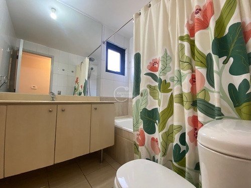 Casa En Venta De 4 Dorm. En Lo Barnechea