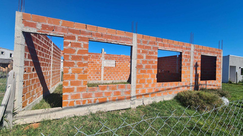 Imagen 2 de 9 de Dos Terrenos De 10x40 Cada Uno Y Construcción