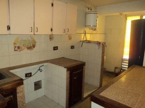 Imagen 5 de 7 de Vendo Bonito Apto En Res. La Fuente. Turmero. 04243252273