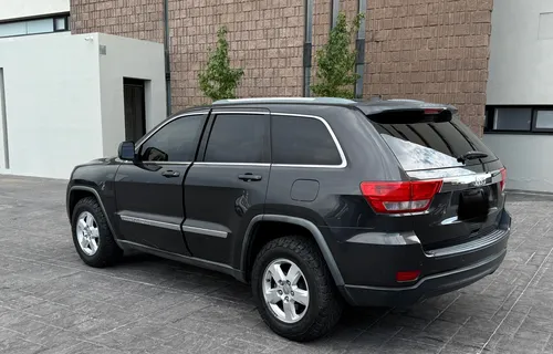 Jeep Grand Cherokee 3.6 Laredo V6 Lujo 4x2 Mt