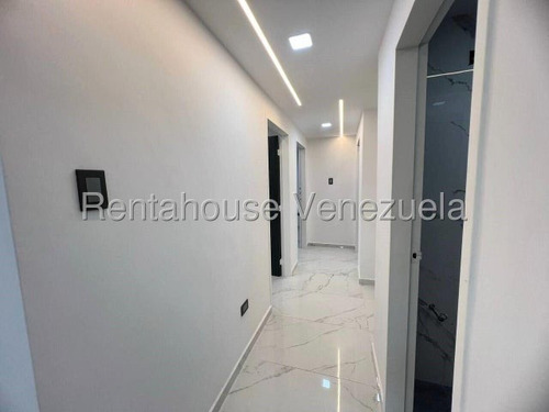 Bello Apartamento En Venta Urb El Bosque Las Delicias Acepta Financiamiento 25-11173 Hc
