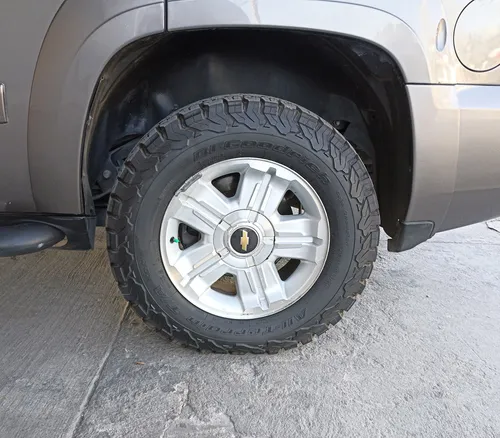 Chevrolet Tahoe E Suv Piel Cd 2a Fila Asientos 4x4 At