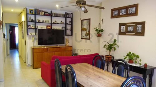 Imagen 3 de 14 de Amplio Departamento - Planta Baja - 3 Ambientes Con Cochera -excelente Ubicación