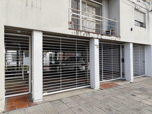 Departamento En Venta En Junin, Un Dormitorio Y Cochera