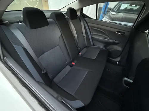 Nissan Versa 1.6 Advance Mt