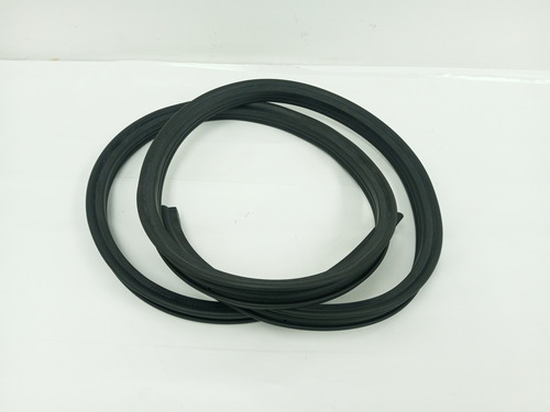 Goma Puerta (lh-rh) Trasera Para Fiesta 98/03 2s65a253a10ca