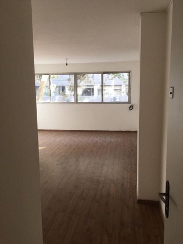 Apartamento En Alquiler De 2 Dormitorios En Centro