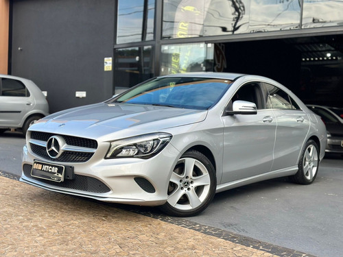 Mercedes-Benz CLA 180 1.6 CGI GASOLINA 7G-DCT