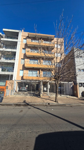 Departamento 2 Ambientes Con Cochera- Alquiler- Castelar