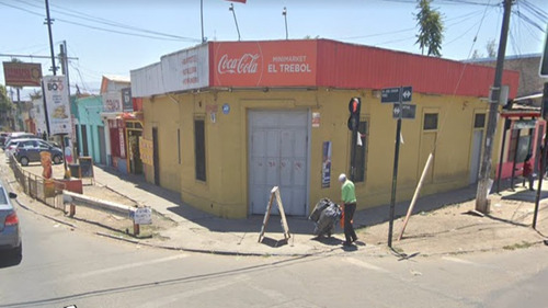 Supermercado En Funcionamiento Esquina J J Pérez Con Neptuno