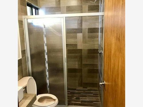 Imagen 5 de 9 de Casa Sola En Venta Fracc. Residencial Hacienda La Nogalera