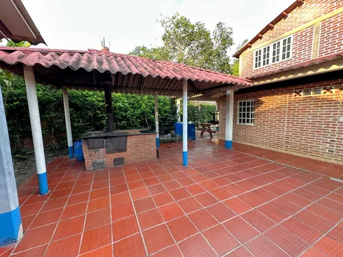 Finca En La Vereda La Llanerita