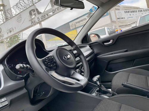 Imagen 5 de 15 de Kia Rio 2020 1.6 Lx Sedan At