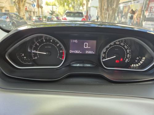 Peugeot 208 1.6 Feline