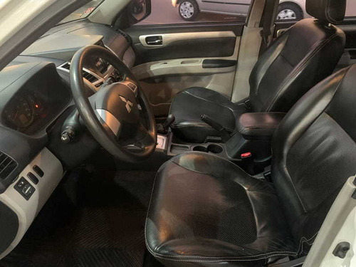 Imagem 8 de 13 de Mitsubishi Pajero 4x4 D 2016