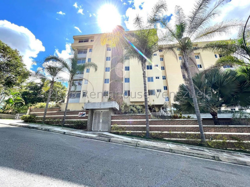 Ss: Vende Apartamento 23-20517 En Lomas Del Sol De 236 M2