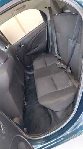 Toyota ETIOS XS ETIOS XS 5 PUERTAS
