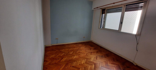 Imagen 11 de 12 de Departamento 2 Amb Con Balcón