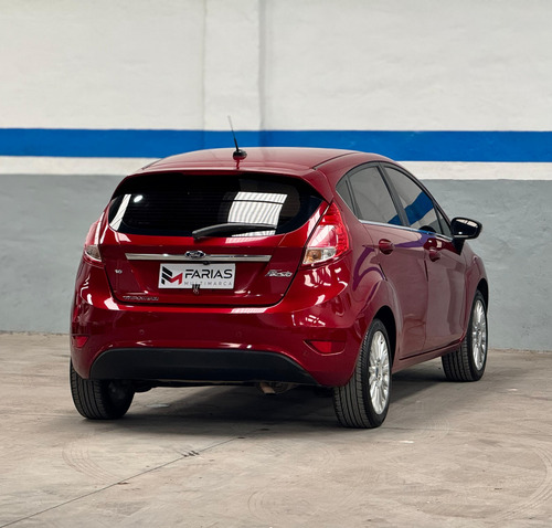 Ford Fiesta Kinetic 1.6 Titanium Powershift 120cv