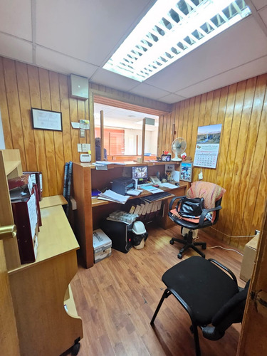 Tejada Arriendo Comercial 12oficinas+3baños+6estacionamiento