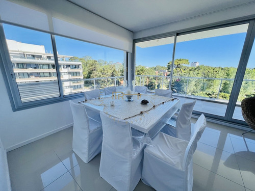 Emerald Apartamento En Venta - 3 Dormitorios + Den- Piscina  - Mansa Penthouse Punta Del Este